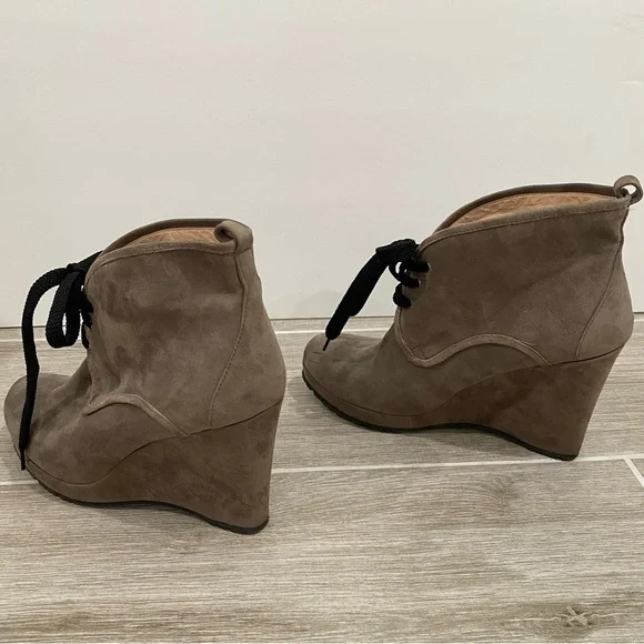 Antica Cuoieria Suede Taupe Neutral Platform Wedge Retro Lace Up Bootie.